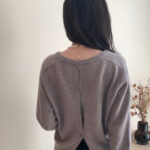 Raccoon wool split back oval collar pullover long sleeve